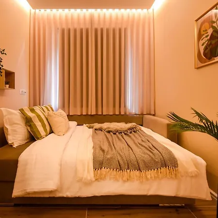 Apartment Green Leafy - Ideal 2 Bedroom *