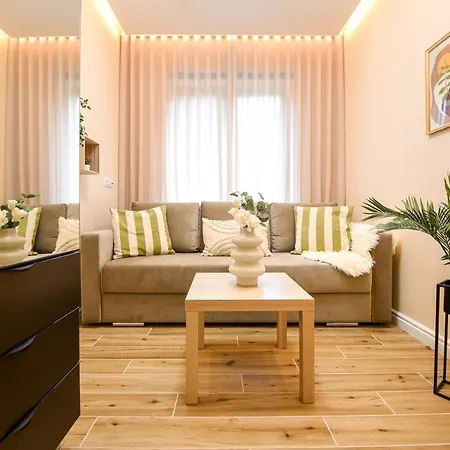 Apartment Green Leafy - Ideal 2 Bedroom