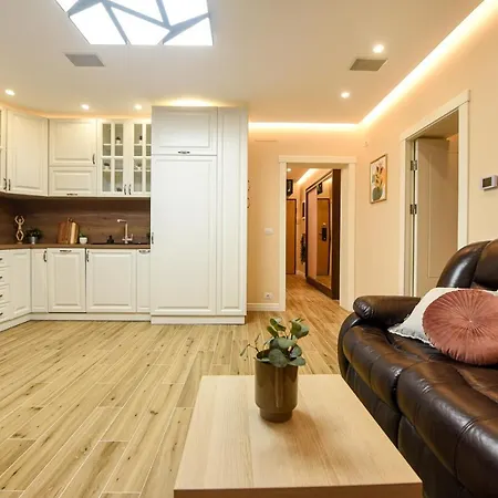 Apartment Green Leafy - Ideal 2 Bedroom